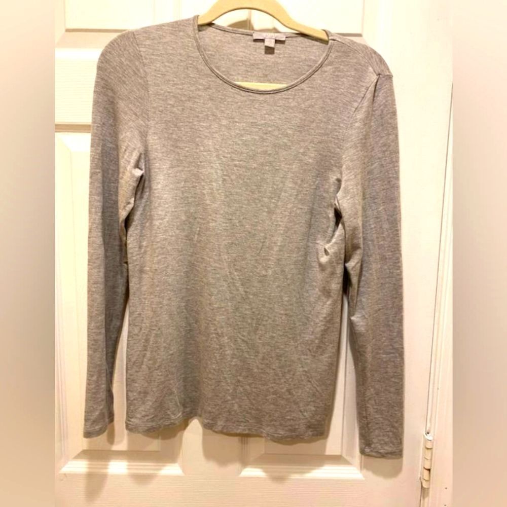 Pure Collection long sleeve T-Shirt,  women's sz 8. Gray.